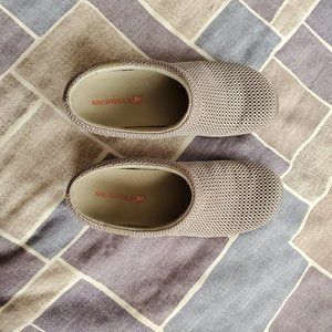 Merrell Encore Q2 breeze clogs